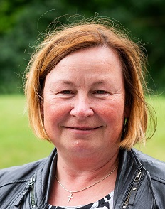  Sabine Haug